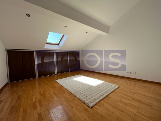 Vila spatioasa 6 dormitoare | gradina | Garaj - Poză 22