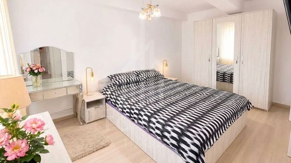 Apartament 3 camere cu 2 băi, 2 locuri de parcare și 2 balcoane - Poză 6