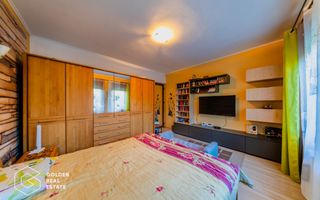 Vila spatioasa cu cinci dormitoare și teren generos de 1440 m in Aradul Nou - Poză 13