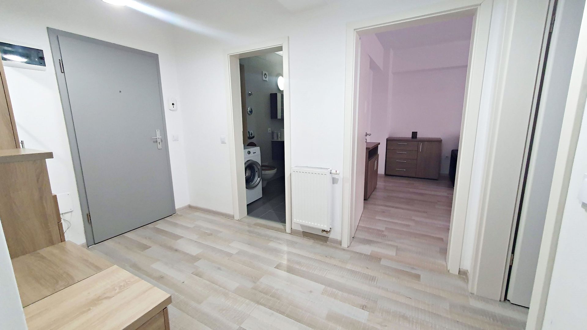 Ansamblul Maurer, bloc nou, vis-a-vis de Coresi, mobilat si utilat - Poză 4