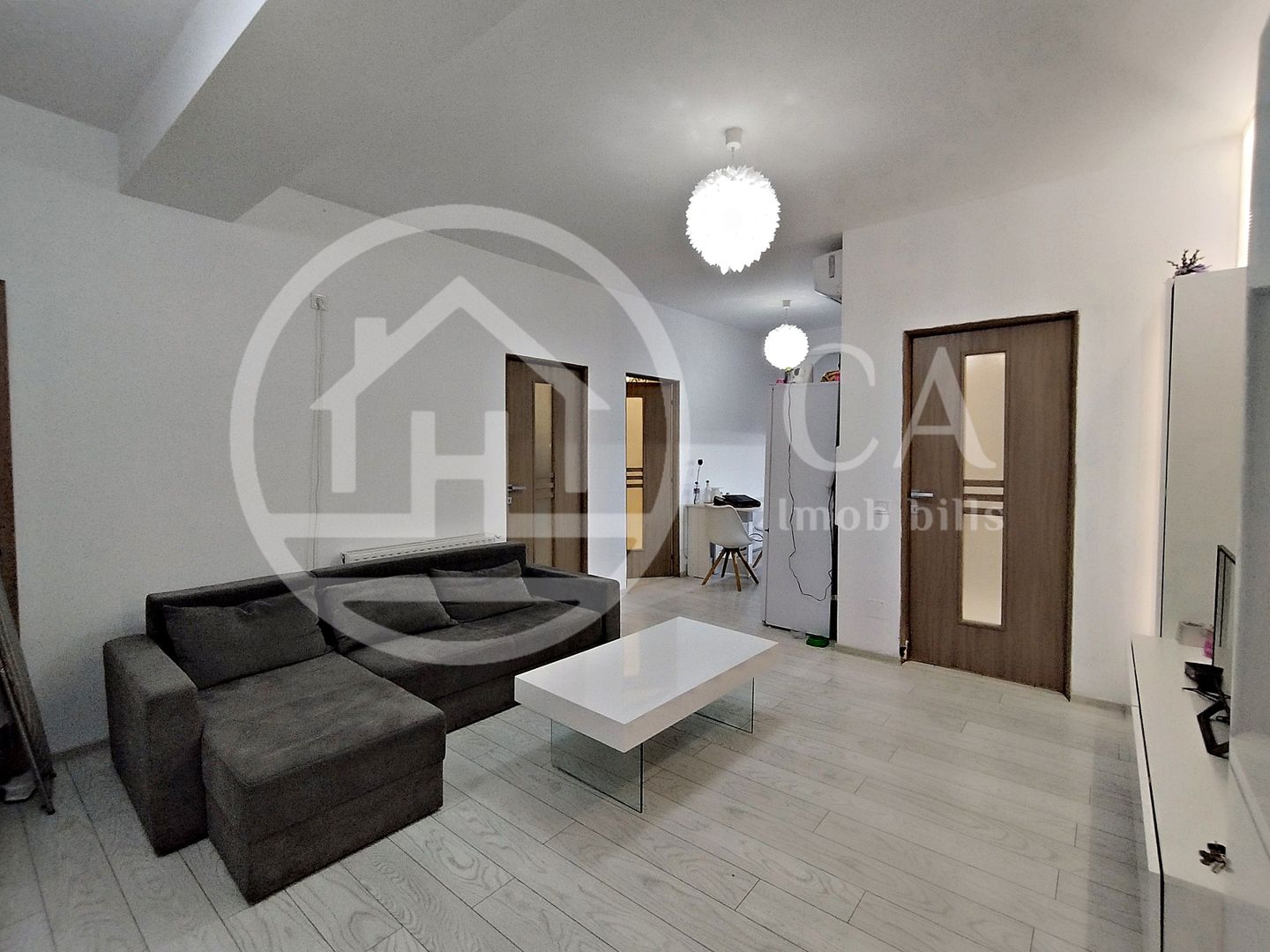 Apartament cu 3 camere de vanzare in zona Iosia, Oradea - Poză 1
