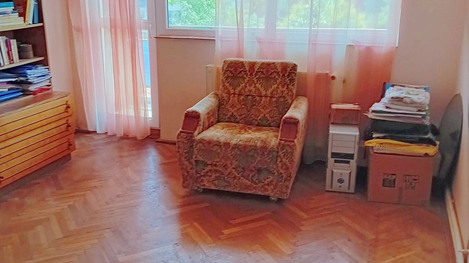 De vanzare -  apartament cu 3 camere decomandate, Tiglina 2, etaj 3/4 - Poză 4