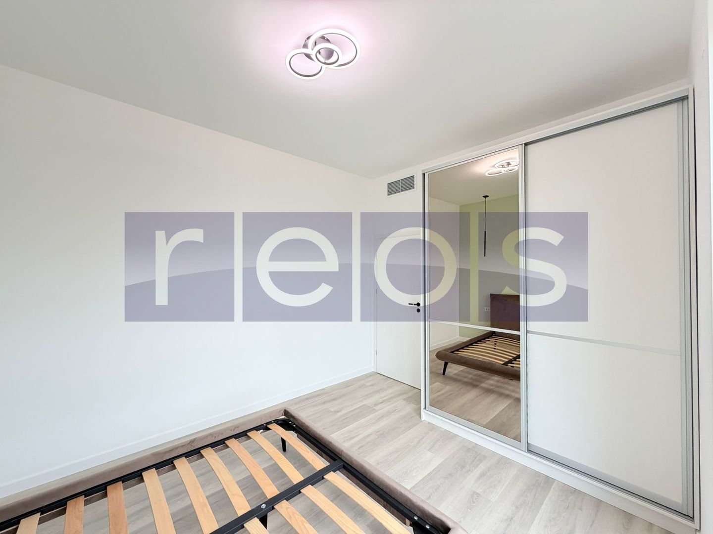 VANZARE APARTAMENT 3 CAMERE | MOBILAT SI UTILAT LUX | PARCARE | PIPERA - Poză 21