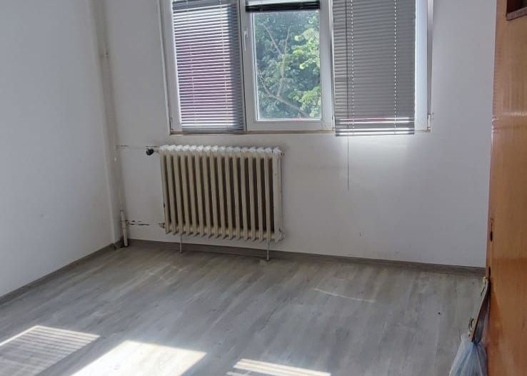 Apartament cu 3 camere ...Valea Oltului - Poză 1