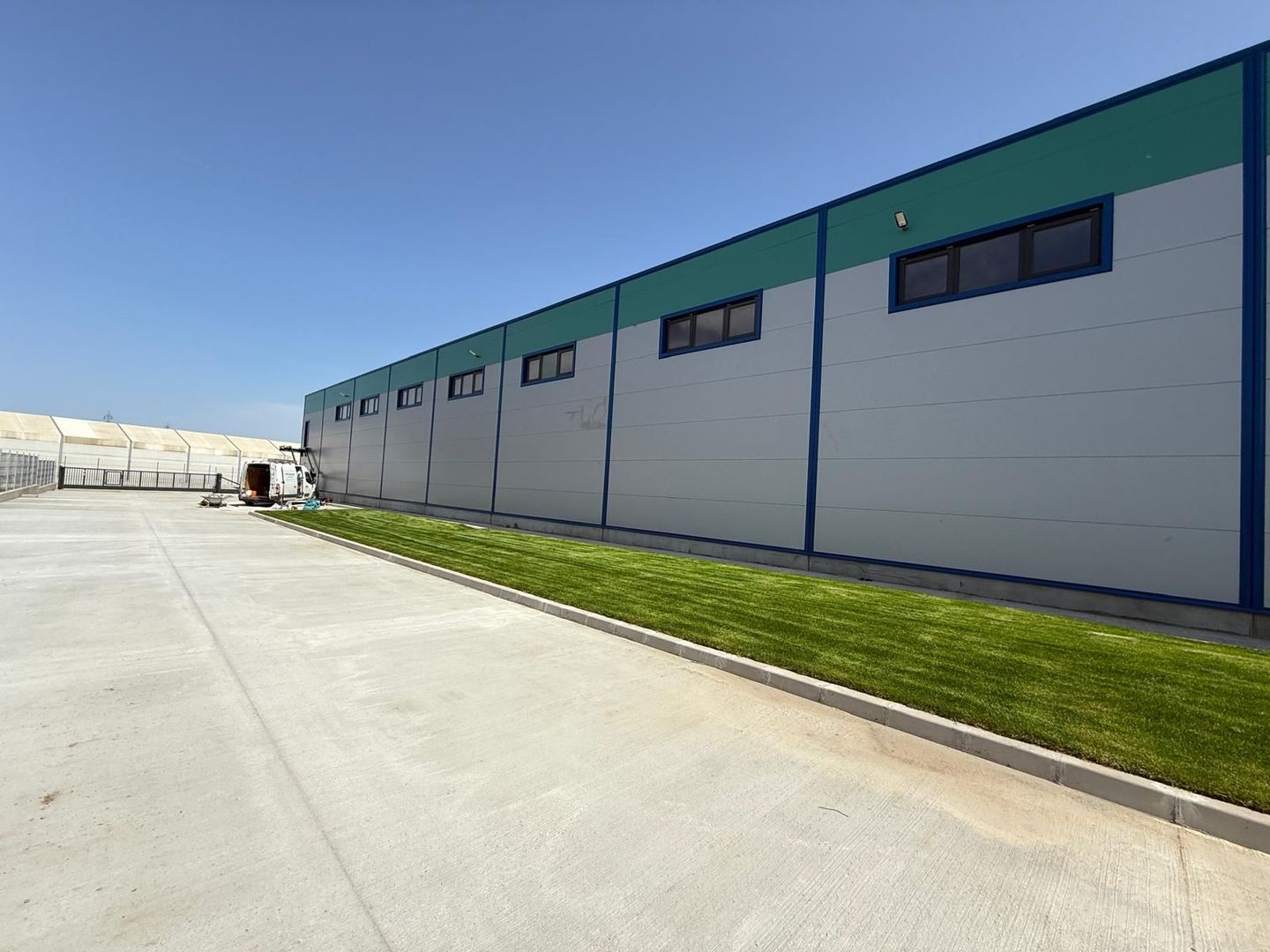 Ansamblu industrial format din 9 hale de vânzare – Popești-Leordeni - Poză 4