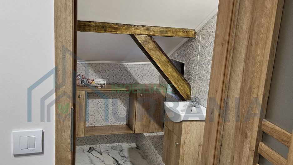 Casă de închiriat 4 camere, P+M, zona Granit, la strada . - Poză 9