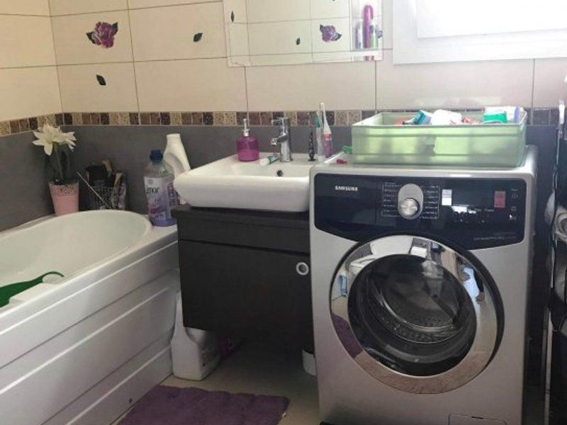 Vila tip N 4 camere in Cosmopolis, mobilata si utilata - Poză 5