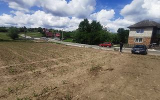 Teren intravilan de vânzare | Acces asfalt | Toate utilitățile - Poză 1