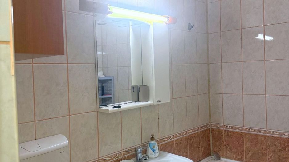 De vanzare apartament 2 camere, Mazepa 1, 64.000 Euro - Poză 2