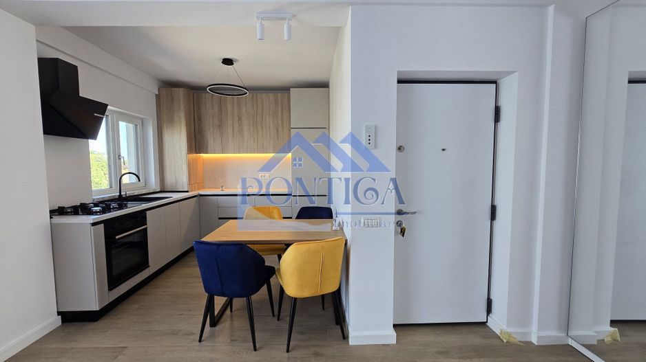 Inchiriez apartament 2 camere, zona Kamsas, et 3/3 cu loc parcare - Poză 3