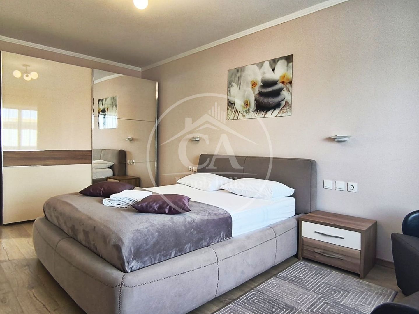 Apartament cu 3 camere de inchiriat in cartierul Milano 5, Oradea - Poză 3