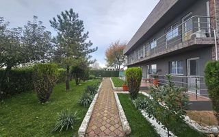 Pensiune de vanzare in Venus - Poză 1