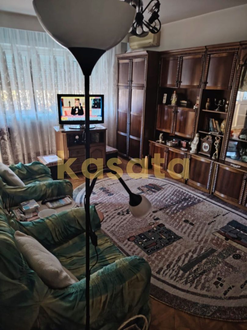 2 Camere Aviatiei - Poză 1