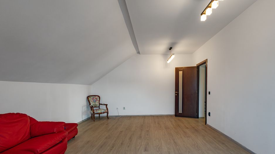 Casă cu 4 dormitoare în Ronaț | 181 mp utili | Garaj | Teren 345 mp - Poză 13