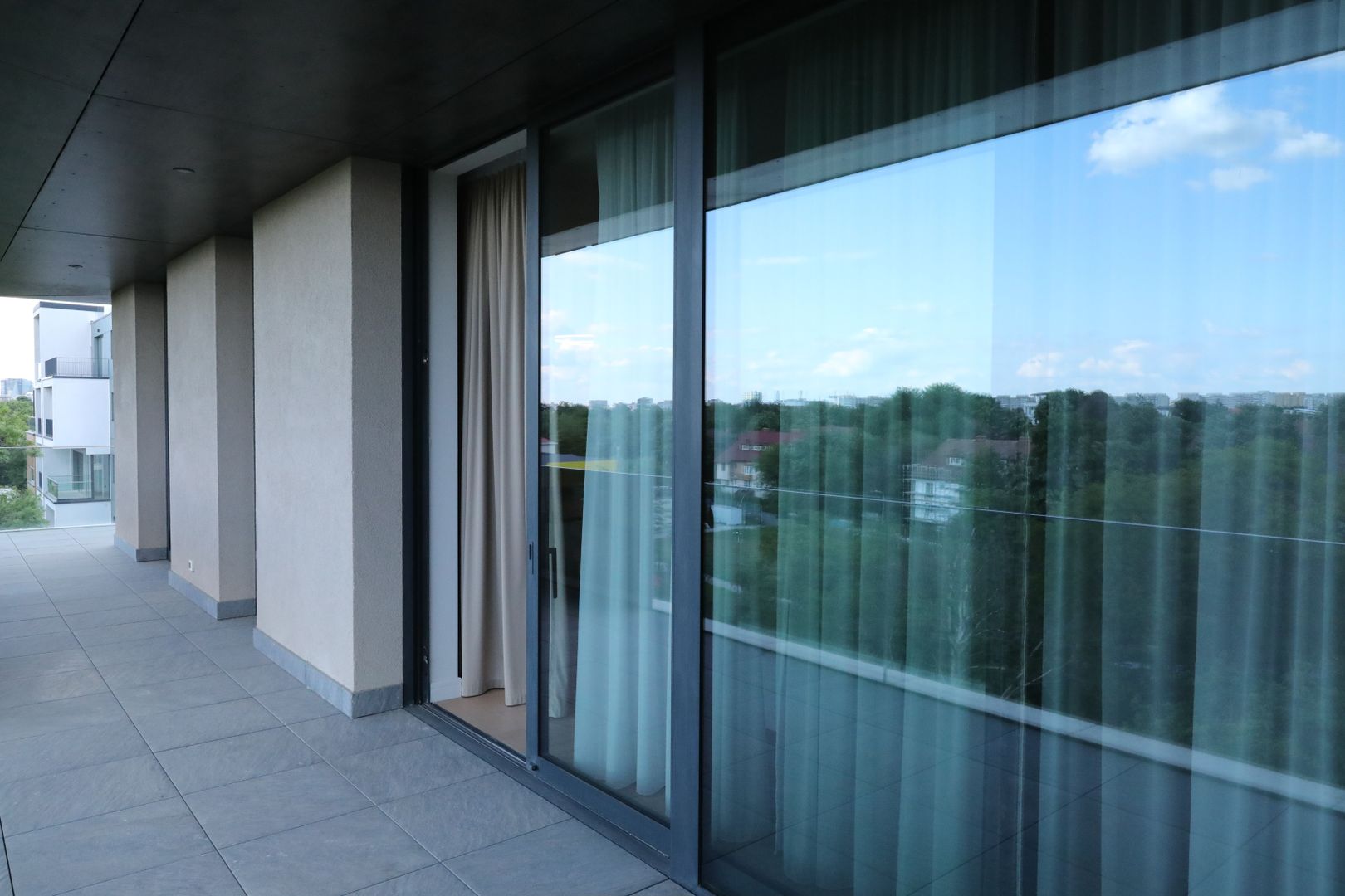 Rahmaninov Residence - Poză 4