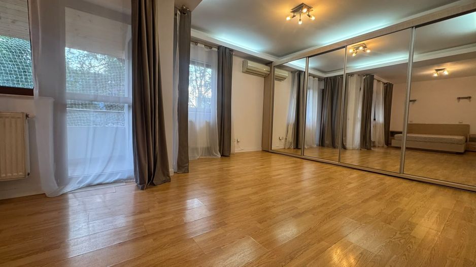 Vila D+P+ E1+M || CURTE PROPRIE SI GARAJ || EXPOZITIEI - Poză 13