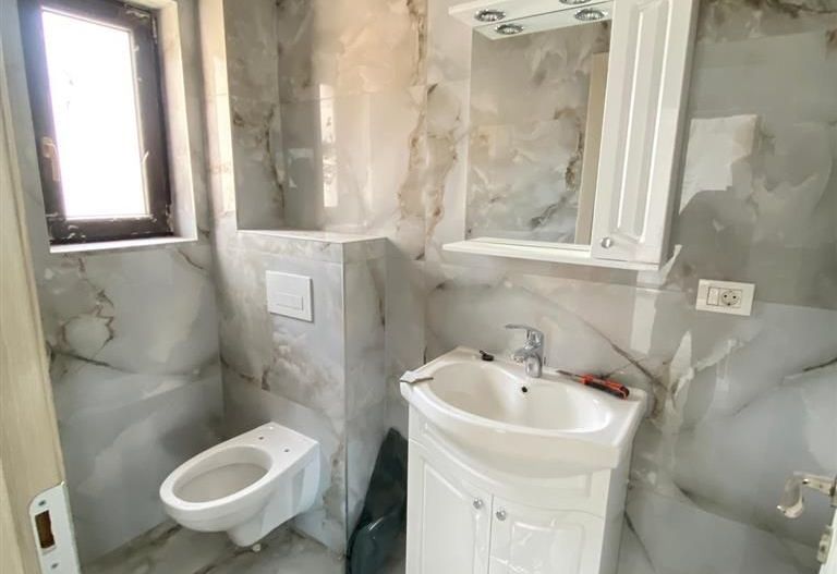 Vand duplex P+E 120mp 3 bai 4 dormitoare Mosnita Noua - Poză 8