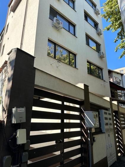 Apartament 4 Camere Pe 3 Niveluri+Curte 40 mp2 , Metrou Crangasi , Particular - Poză 10