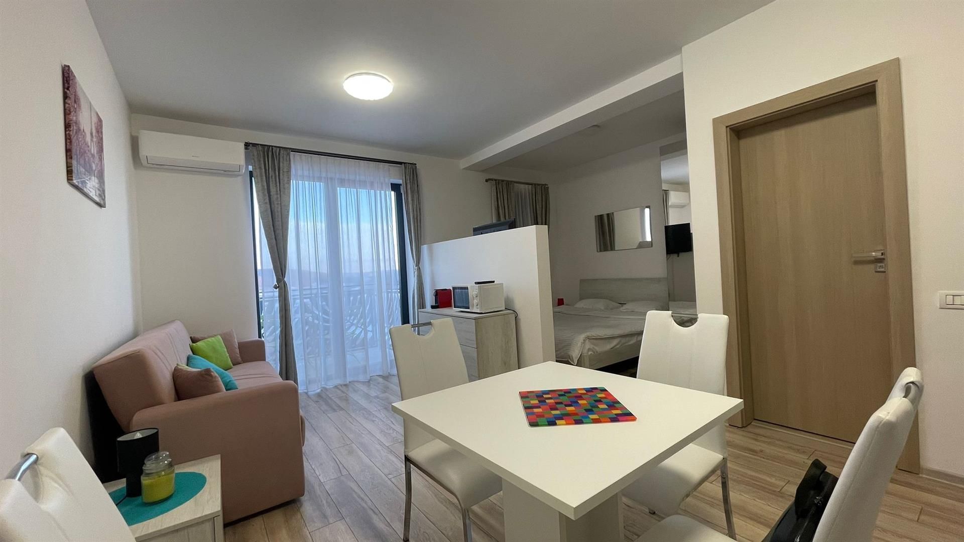 APARTAMENT DE INCHIRIAT BLOC NOU BAILE FELIX - Poză 1