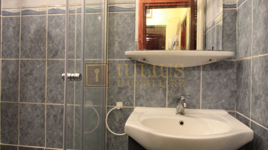 10 minute de UMFT, o camera. - Poză 9