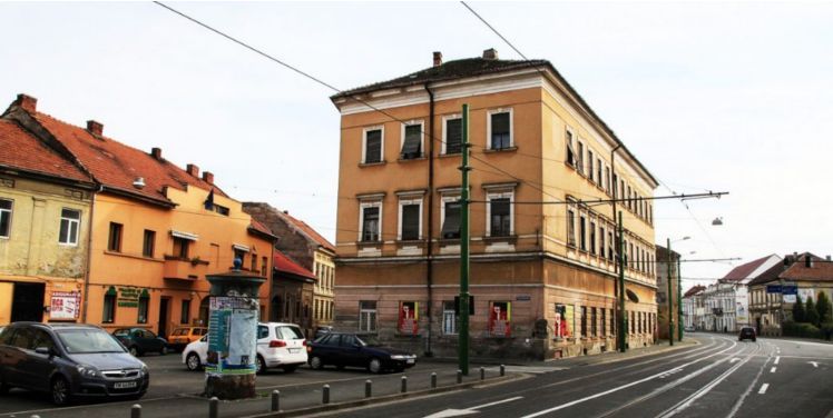 Casa cu Lacăt – proprietate istorică pentru o investiție cu identitate - Poză 1