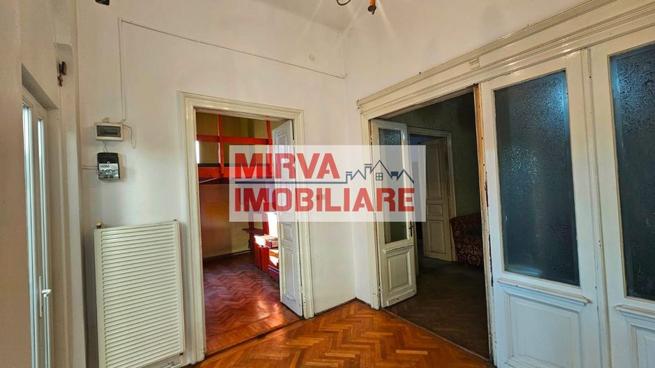 Casă cu arhitectură interbelică, 5 camere, teren 409 mp – Central - Poză 11