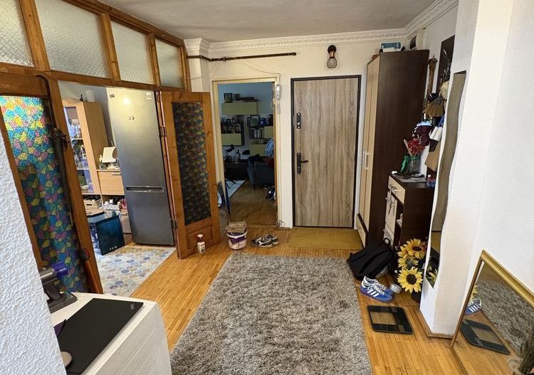 Apartament 3 camere Gorjului 3/4, decomandat, 71mp, 1982, - Poză 2