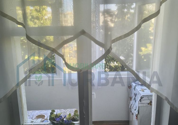Apartament decomandat, 3 camere, 70 mp, zona Nicolina 1, Iași - Poză 5