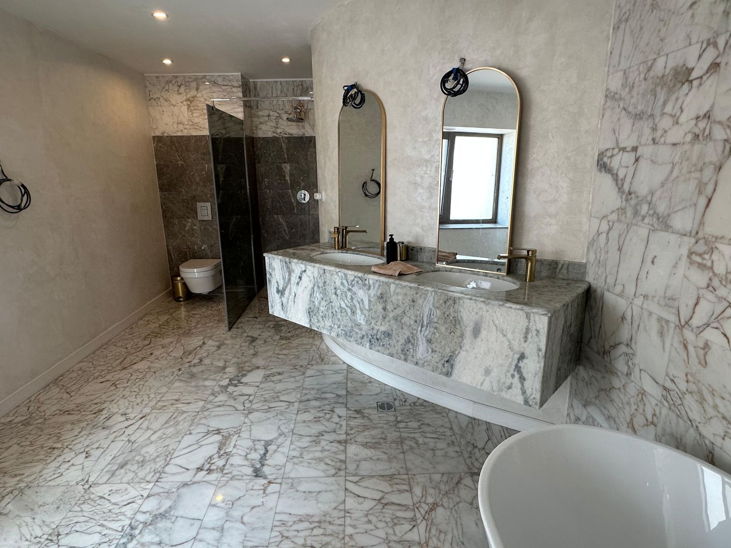 Vila Eleganta cu Piscină și Finisaje Premium în Zona Rezidentiala Iancu Nicolae - Poză 11