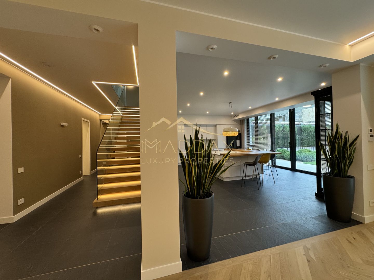 Vila LUX _6 camere_Piscina***1113 mp//Padurea Baneasa//Pipera - Poză 3