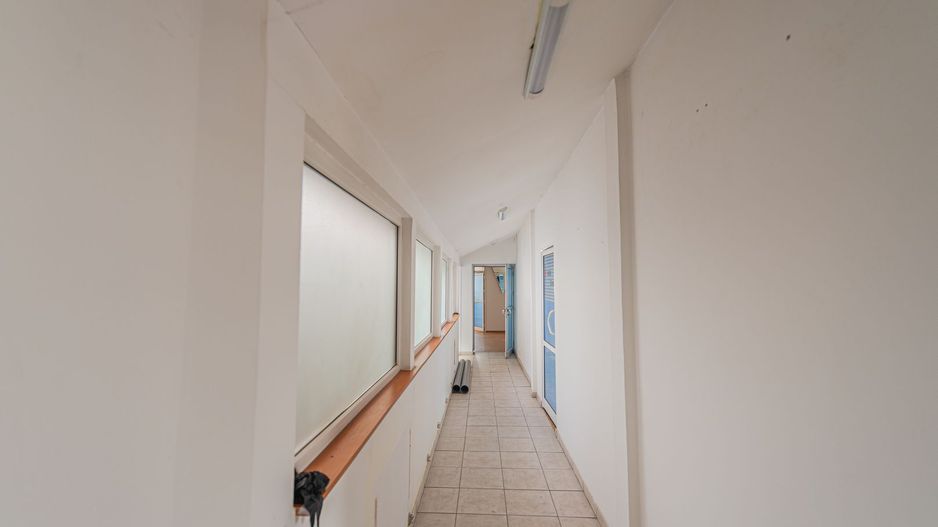 Spațiu de inchiriat, pretabil birou, sali de dans/yoga, studio, 130mp - Poză 4