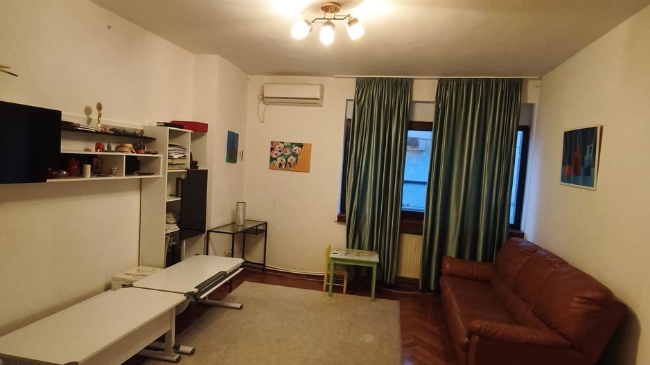Apartament 3 camere Unirii, centrala proprie - Poză 1