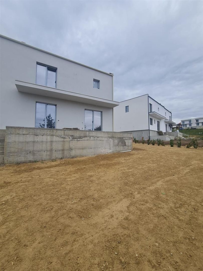 Casa zona Renasterii Oradea - Poză 4