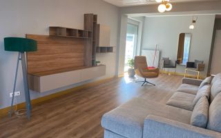 Vila de lux langa lacul Grivita in ansamblu exclusivist - Poză 1