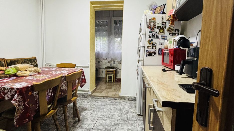 Apartament decomandat, tip PB, 2 camere, Velența - Poză 2