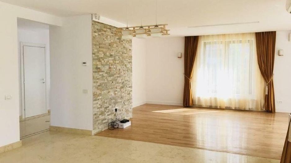 Vilă Elegantă || 5 camere || Oxford Gardens - Poză 9