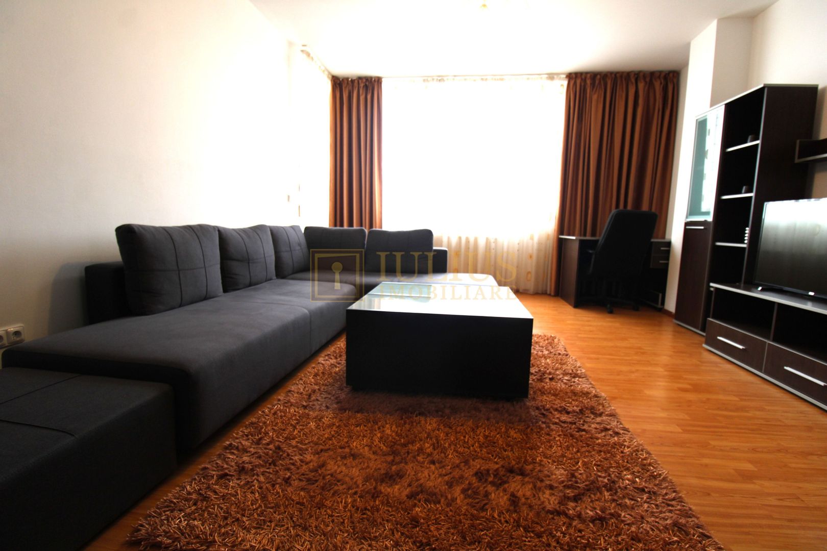 Apartament in Zona Girocului - Spitalul Judetean - Poză 3