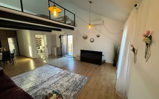 Apartament cu mezanin si curte privata. 2 locuri de parcare. - Poză 2