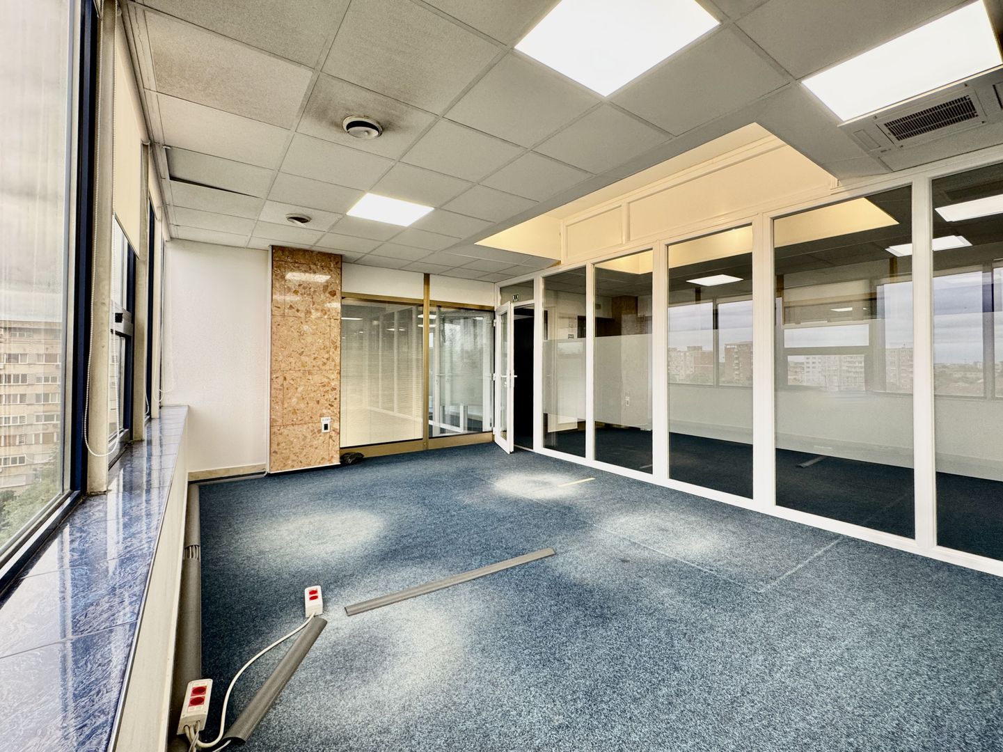 Birou de închiriat – flexibil și adaptabil nevoilor tale - Poză 4