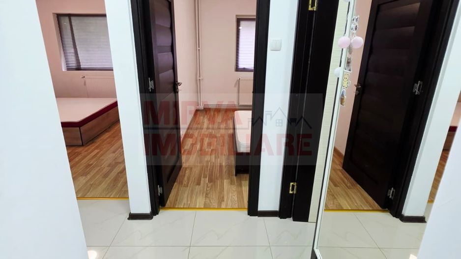 Apartament 3 camere de inchiriat, 9 Mai, 2 bai, beci - Poză 13