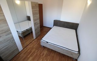 Aradului; decomandat, bucatarie inchisa. Parcare privata inclusa. - Poză 8