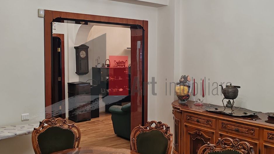 Apartament 4 camere cu centrală - Vasile Lascar - Poză 3