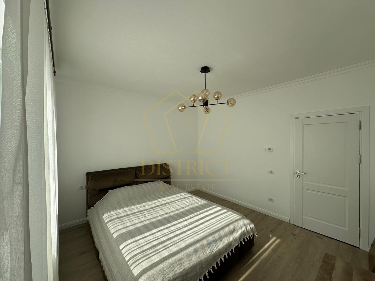 Duplex superb cu 5 camere  si terasa | Giroc - Poză 9