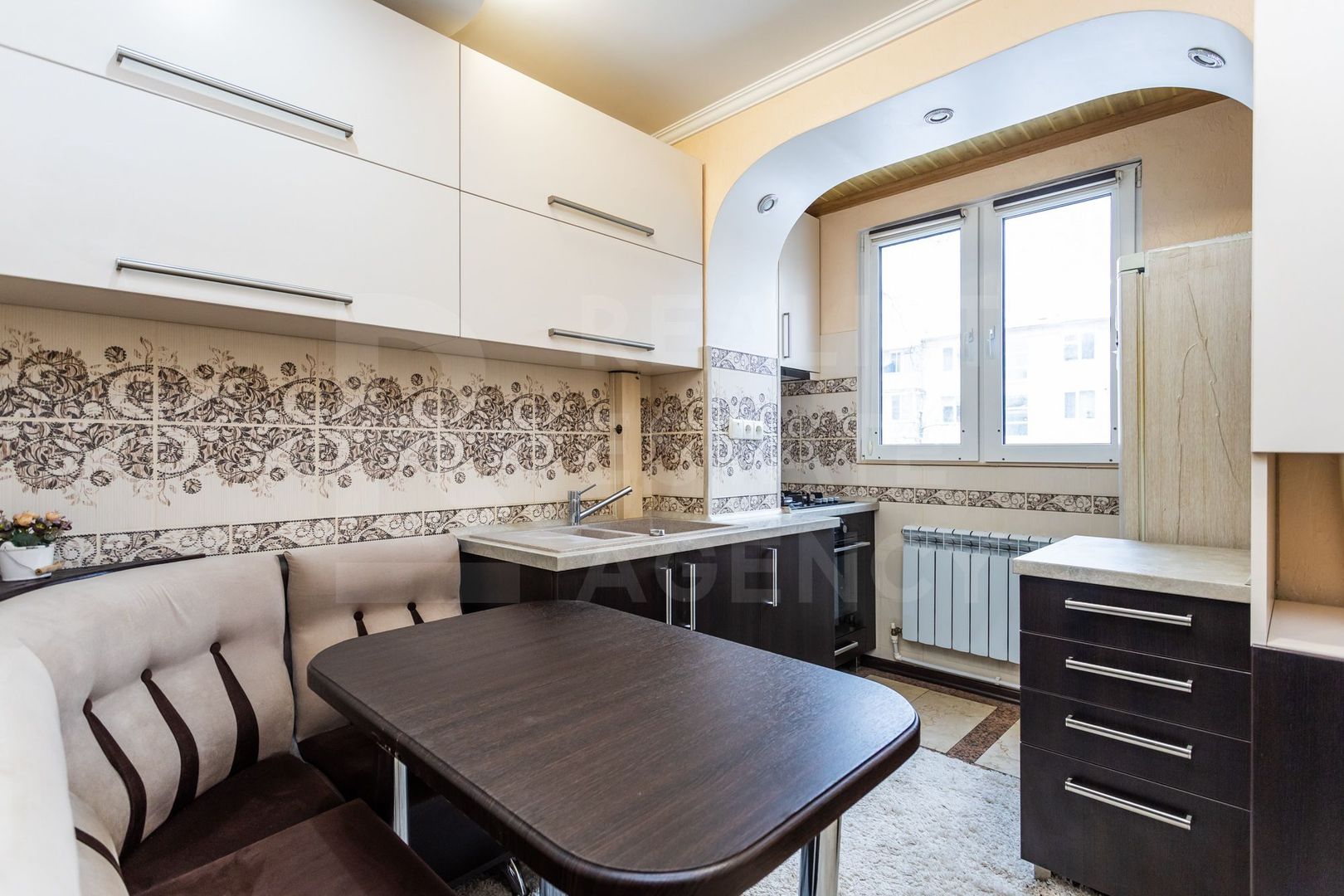 Vânzare, apartament, 2 camere, str. Miron Costin, Râșcani. - Poză 1