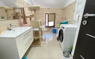 Locuinta eleganta cu finisaje premium - Poză 27