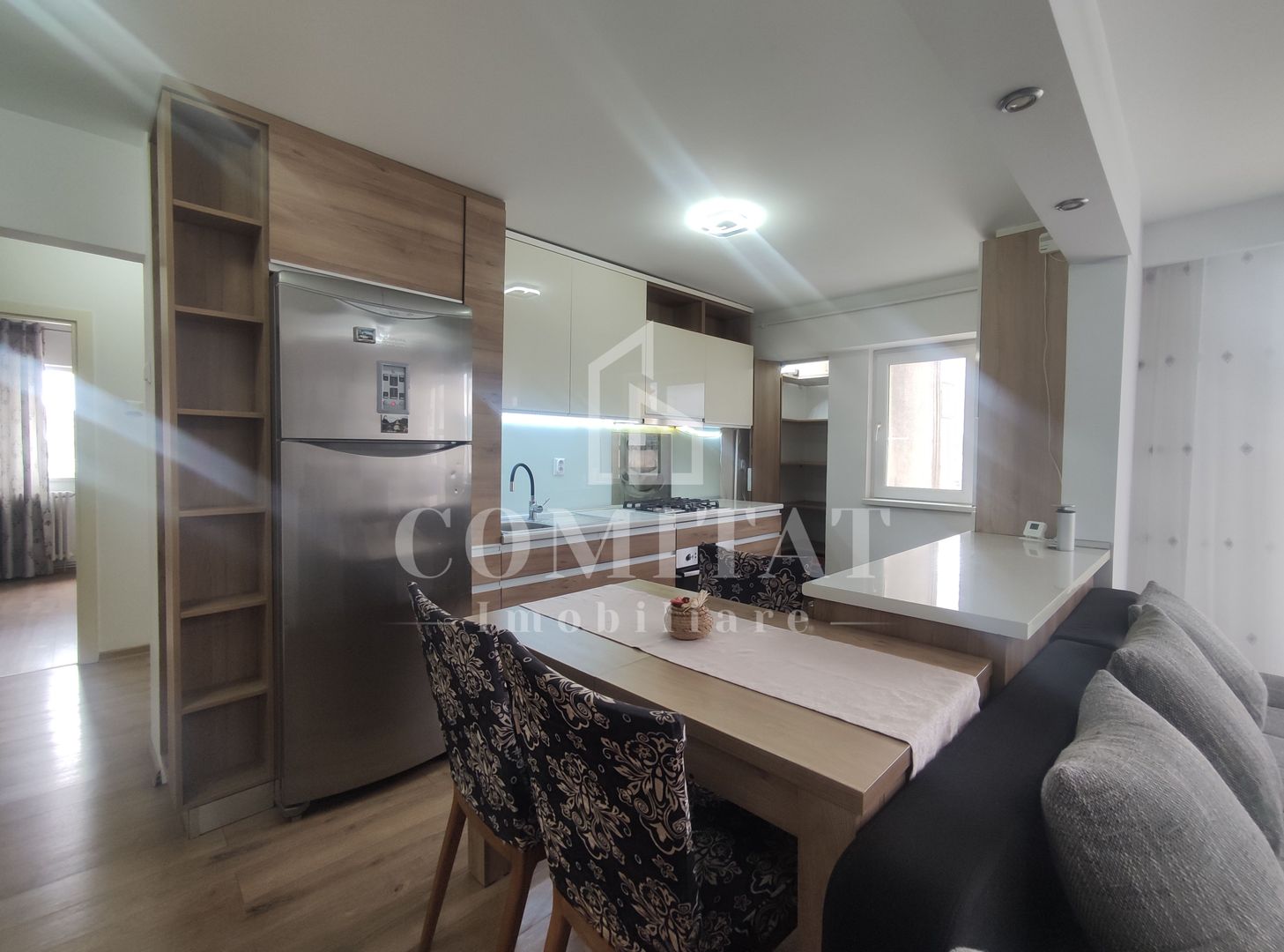 Apartament cu 4 camere | 78 mp | Aurel Vlaicu - Poză 2