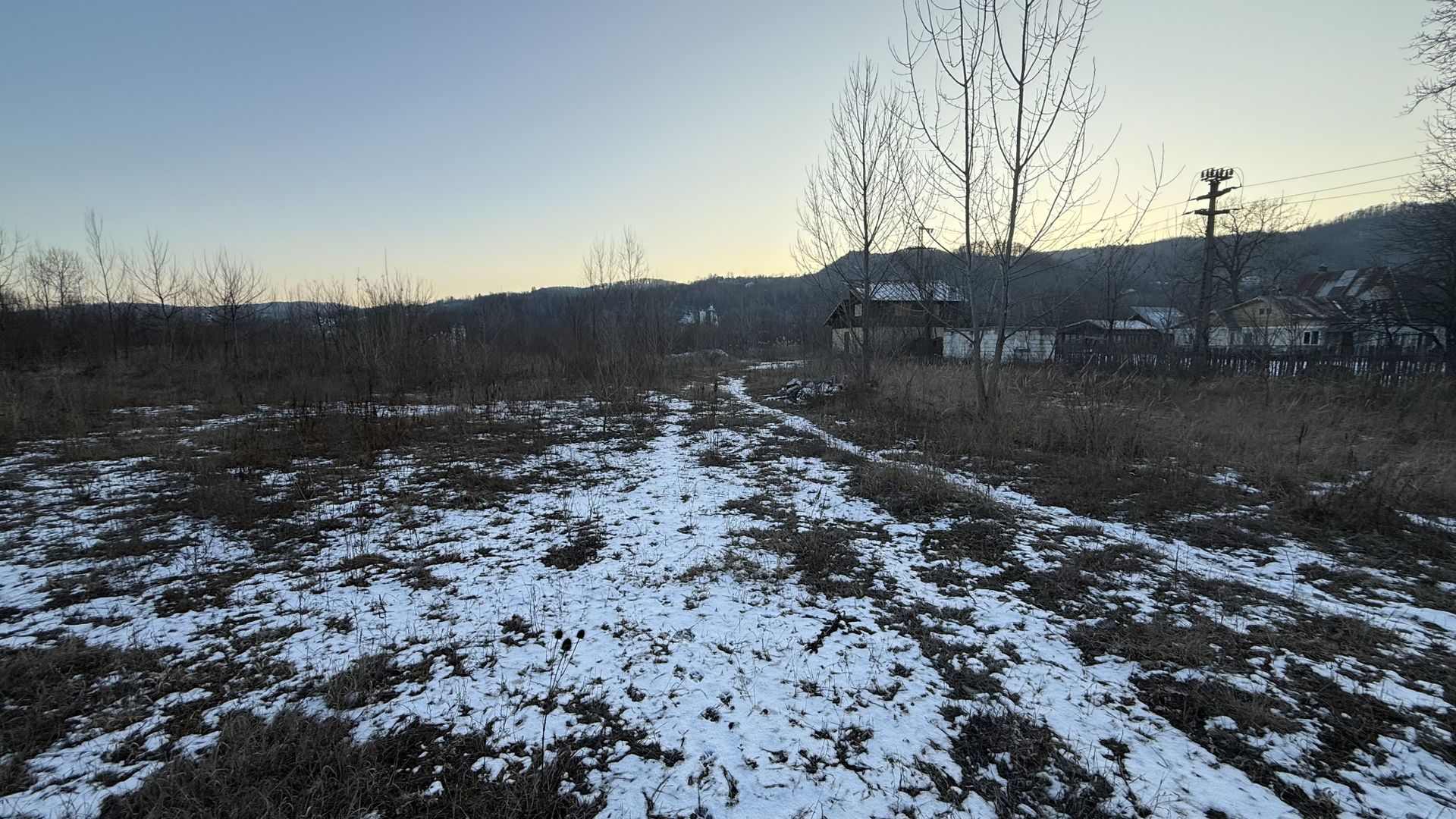 Teren intravilan construcții 10834 mp + construcție- cabană lemn! - Poză 8