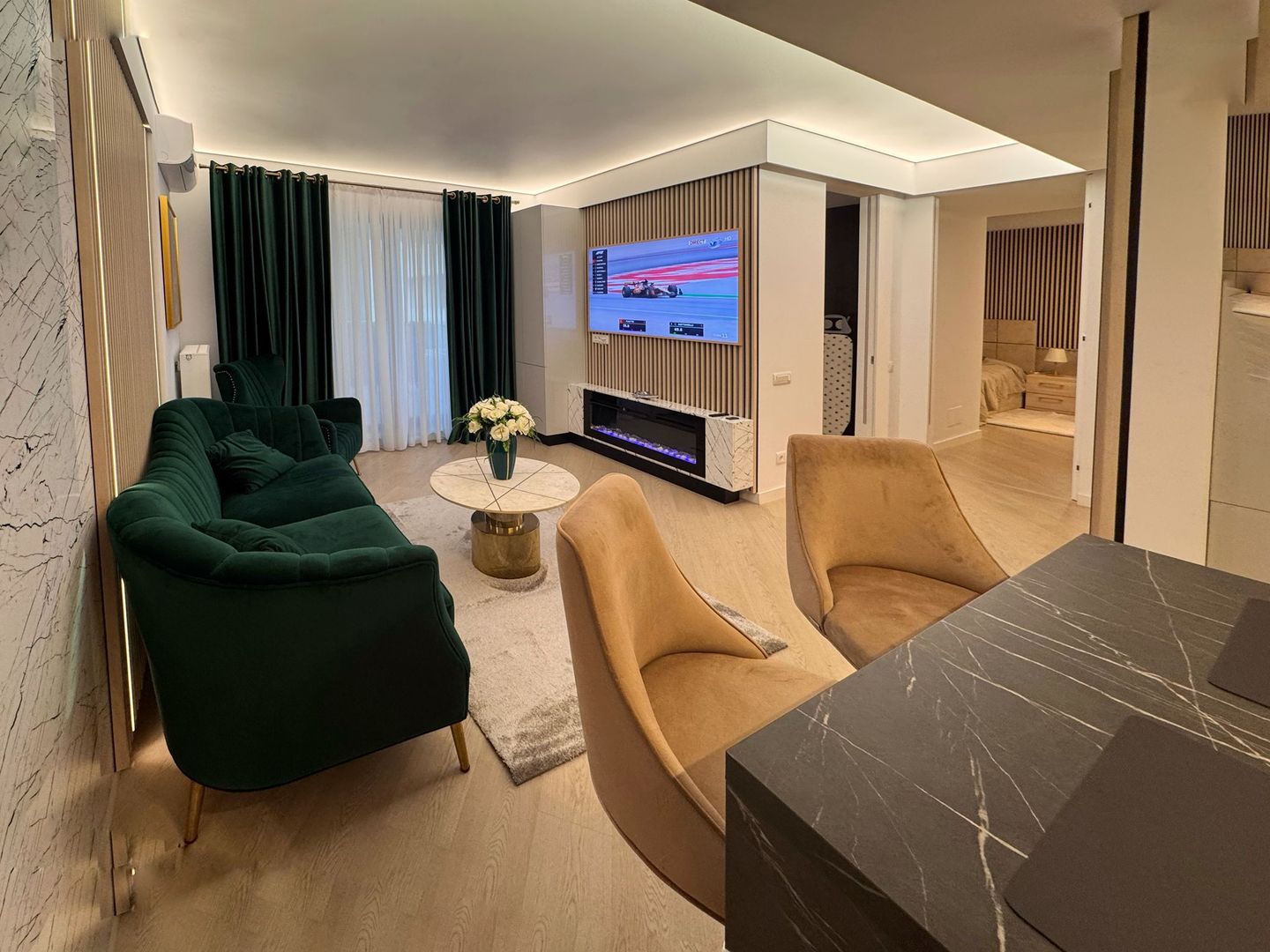 INCHIRIERE 3 CAMERE I CORTINA NORTH - Poză 1