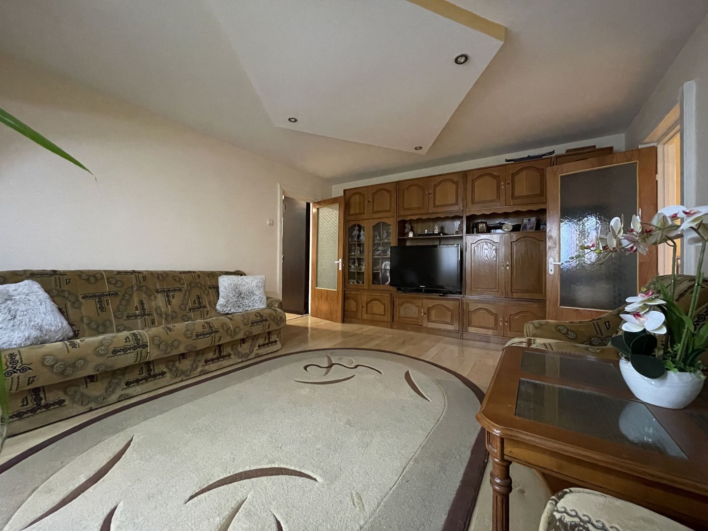 Casa Cartii - Patibar | 3 camere etaj 1 bloc izolat 2 bai mutare rapid - Poză 3