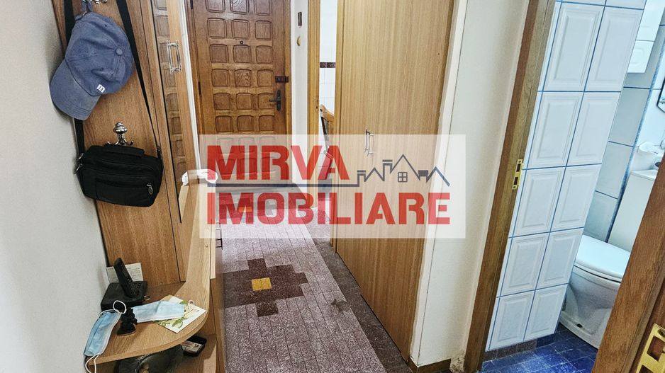Vanzare apartament 2 camere, mobilat si utilat, zona Vest - Poză 13